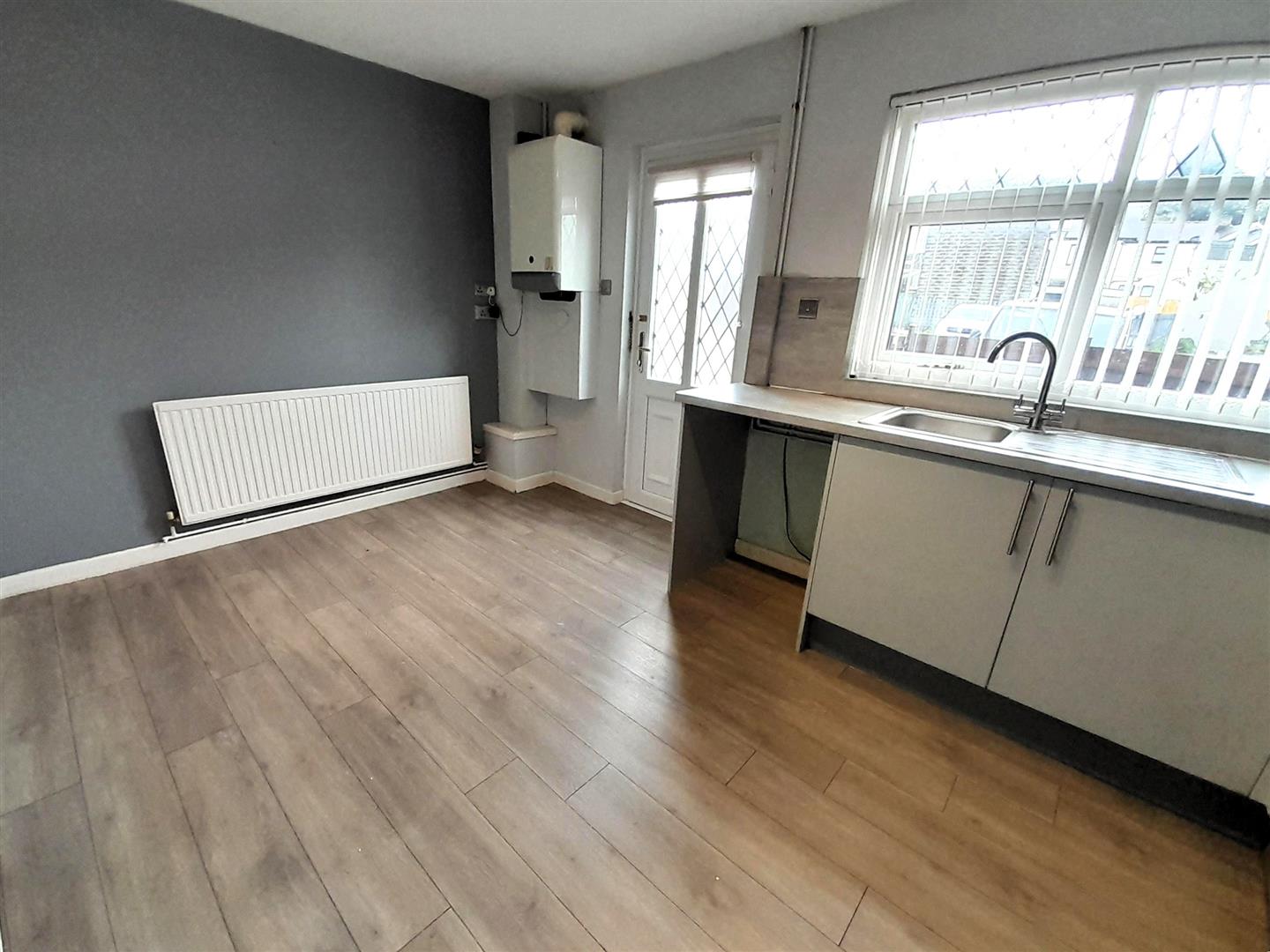 Cwrt Elusendy, Llanelli, SA15 1LD